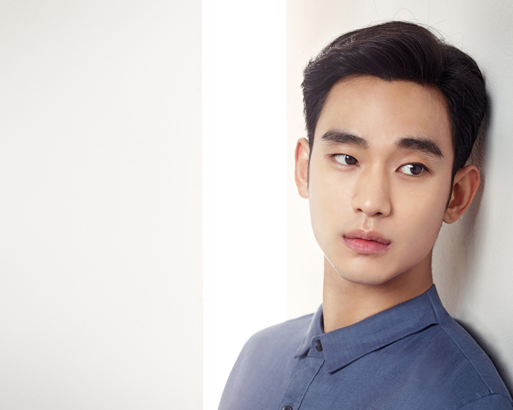 South Korean star Kim Soo Hyun effortlessly exhibits fashion brilliance ...