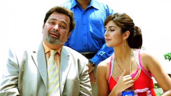 Rishi Kapoor and his son Ranbir Kapoor's current rumored girlfriend Katrina Kaif acted together in "Namastey London."
