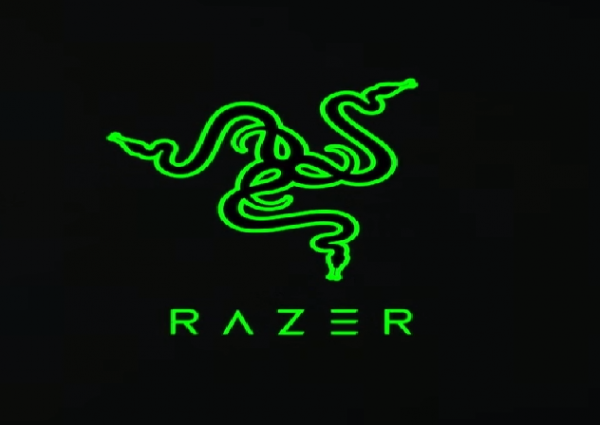 The R1 Razer Edition is available in several models, depending on its specs although all of them looks exactly the same on the outside. 