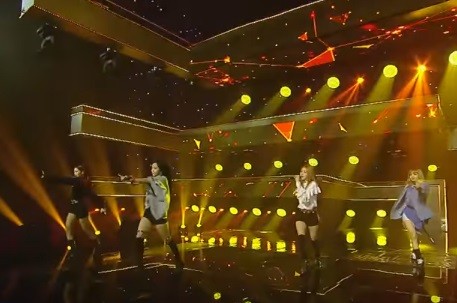BLACKPINK performs "Whistle" on SBS "Inkigayo" Sept. 11 episode.