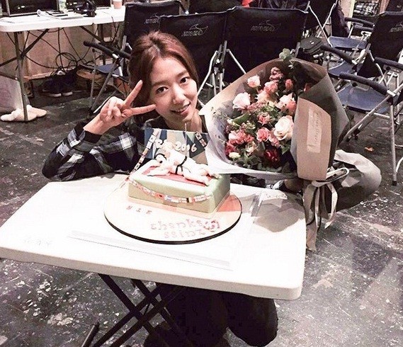 Actress Park Shin-hye smiles after wrapping up filming for "Hyung."