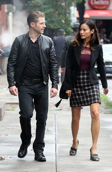 Ben McKenzie and Jamie Chung on FOX's Gotham.