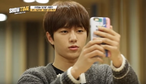 INFINITE member L poses for the camera in the sixth episode of Showtime INFINITE.