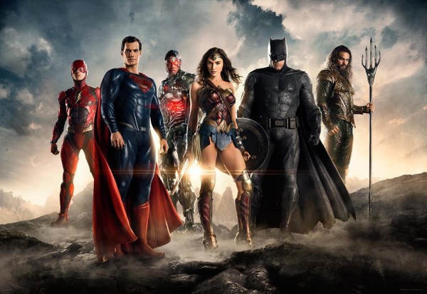 The first look at the JusticeLeague, straight from #SDCC2016 in Hall H.