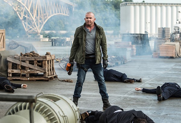 Actor Dominic Purcell, who plays the character of Mick Rory aka Chronos, will be back for season two.