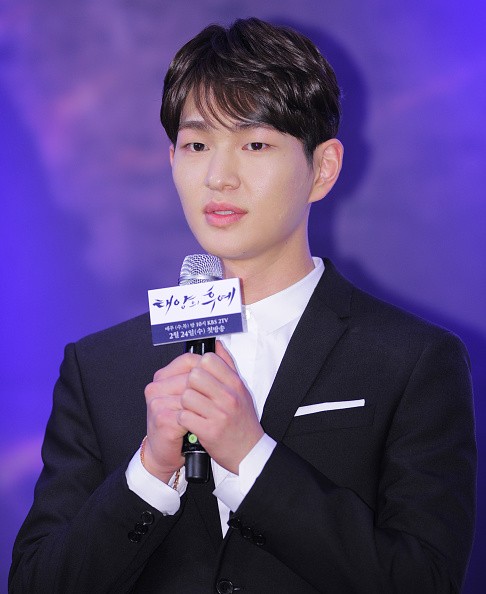 SHINee member Onew during the KBS 2TV drama 'Descendants of the Sun' press conference.