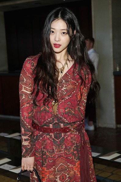 f(x) member Sulli in attendance during the Tory Burch Spring 2016 in New York.