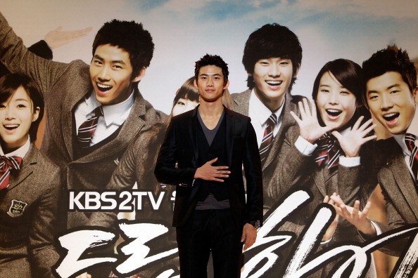 2PM member Taecyeon in attendance during a press conference of "Dream High."