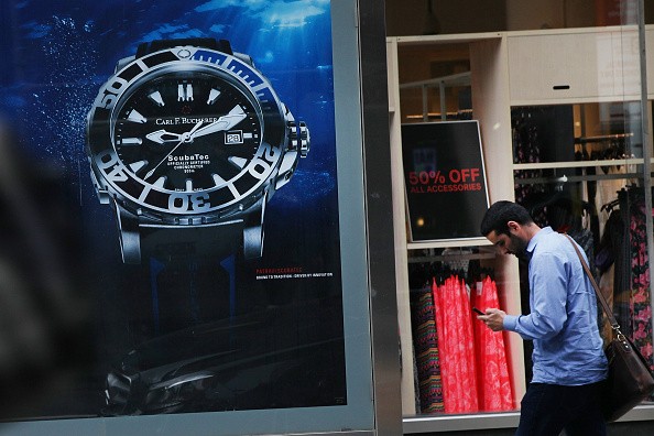 Smartwatch Sales Poised To Take Marketshare From Traditional Watch Industry