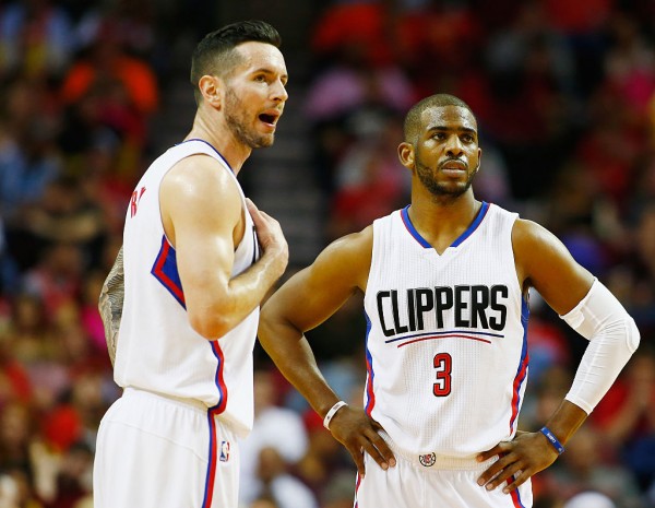 Los Angeles Clippers players JJ Redick (L) and Chris Paul