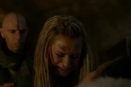 Clarke cries over Lexa's dead body in a scene from 