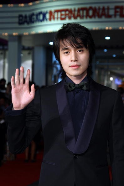 Lee Dong Wook arrives at the Bangkok International Film Festival.