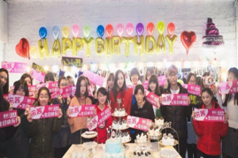 f(x)'s Victoria celebrates her birthday on Feb. 2, with fans.