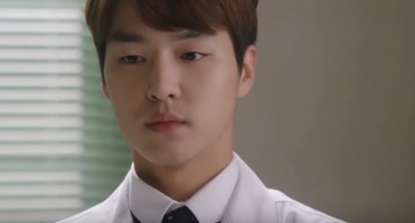 Yang Se Jong in one episode of 'Romantic Doctor Kim'.