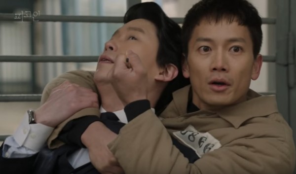 Korean actor Ji Sung tries to escape from the prison in an episode of SBS drama "Defendant."