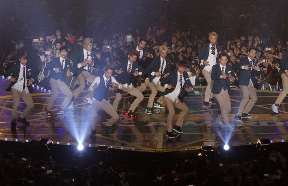 EXO members in attendance during the 2013 MelOn Music Awards.