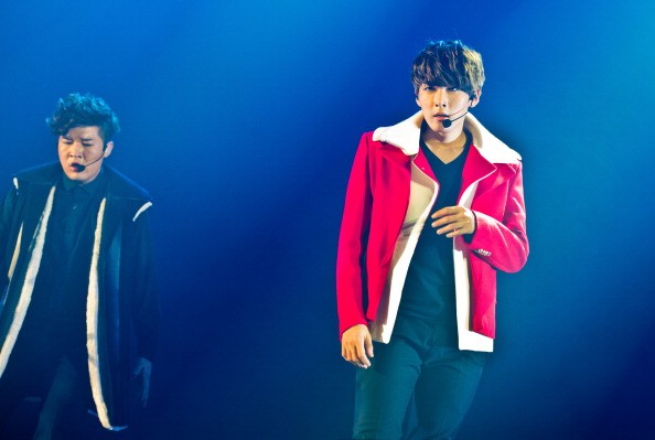 Super Junior's Leeteuk and Shindong during their performance at Zenith de Paris.