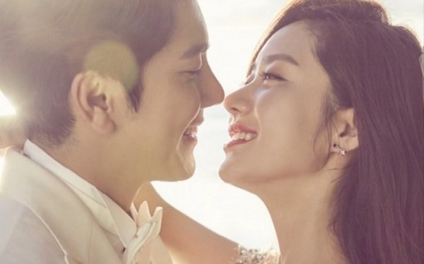 Korean actress Han Groo and non-celebrity husband become parents of twins.