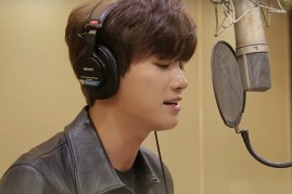Idol-turned-actor Park Hyung Sik singing the official soundtrack of 'Hwarang.'