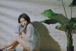 KPop idol Kim Chung Ha in the music video of her latest single 'WEEK'.