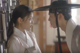 Kim Yoo Jung and Park Bo Gum getting closer in 'Love in the Moonlight.'