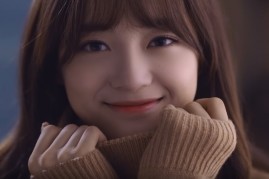 Kim Se Jung in the music video of her single 'Flower Way'.