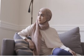 Japanese fast-fashion retailer Uniqlo collaborates with British fashion designer Hana Tajima  for Autumn Winter collection to be released later this month.