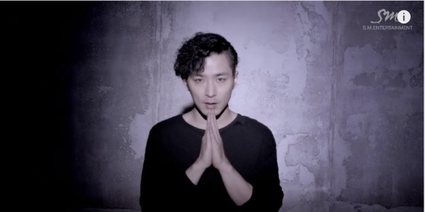 Verbal Jint confessed drunk driving incident on his Instagram account.