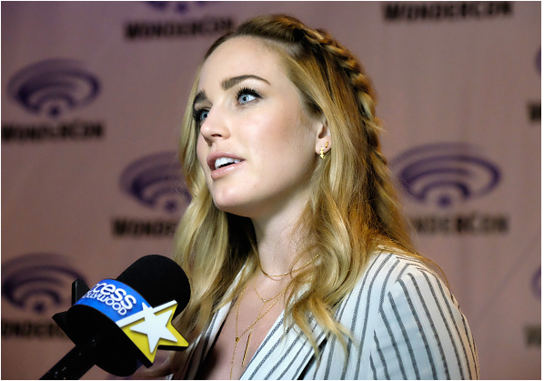 Caty Lotz talks about the White Canary's potential love partner in the second season of DC's Legends of Tomorrow.