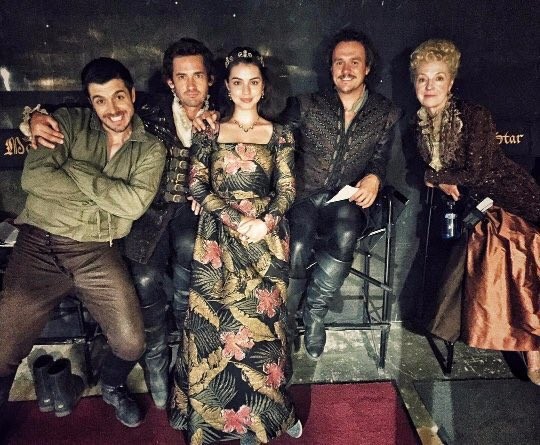 The cast of Reign in a group photo.