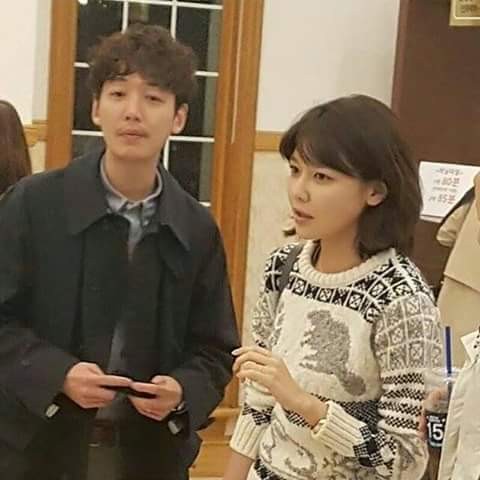 Actor Jung Kyung Ho spotted with his girlfriend Girls' Generation member Sooyoung.
