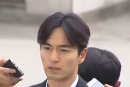 Lee Jin Wook's sexual assault case is ongoing. 