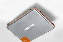 Samsung SSD 470 Series Solid State Drive, session for PC Plus Magazine taken on August 16, 2011. 